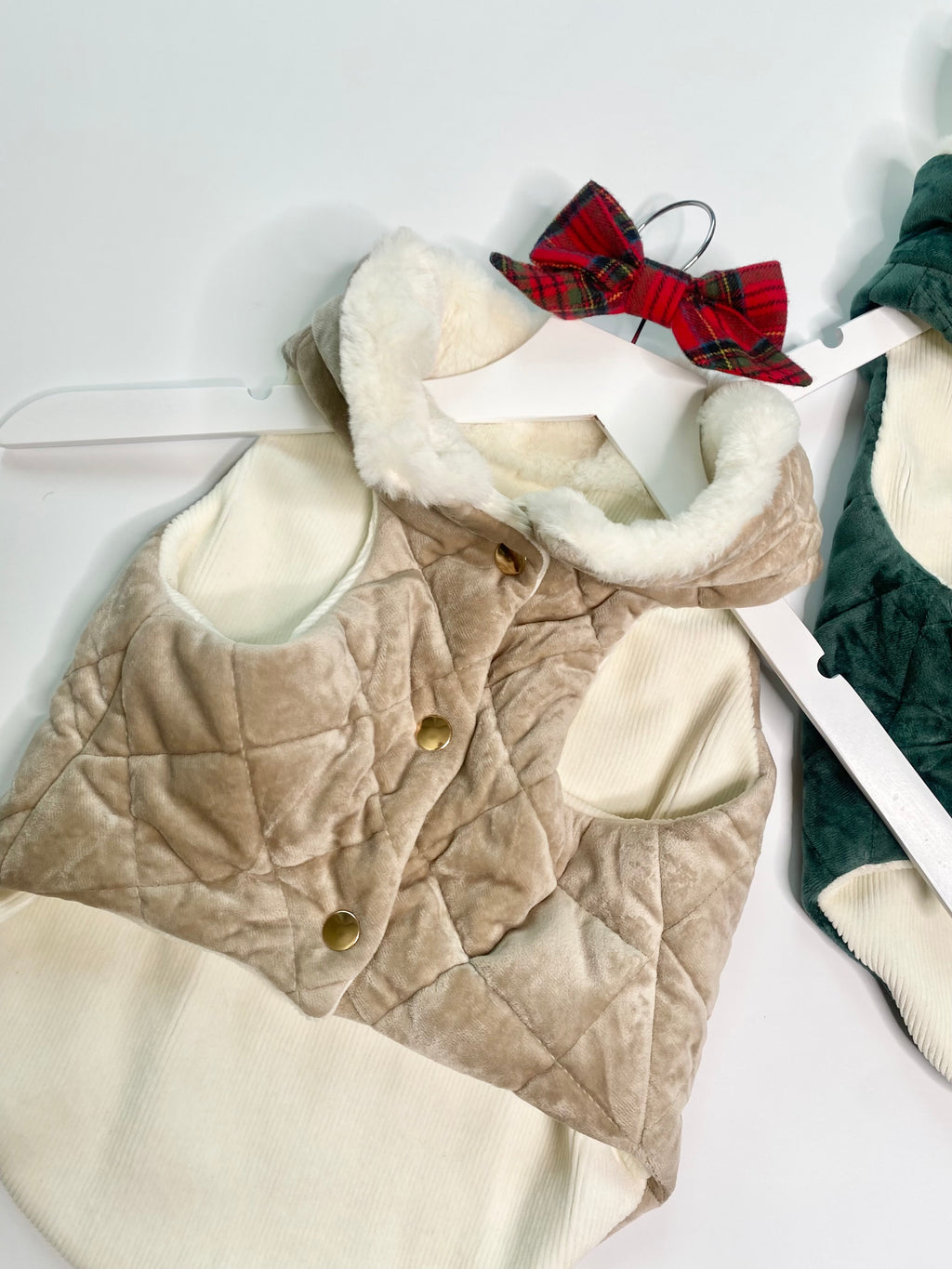 HOLIDAY VEST | BEIGE