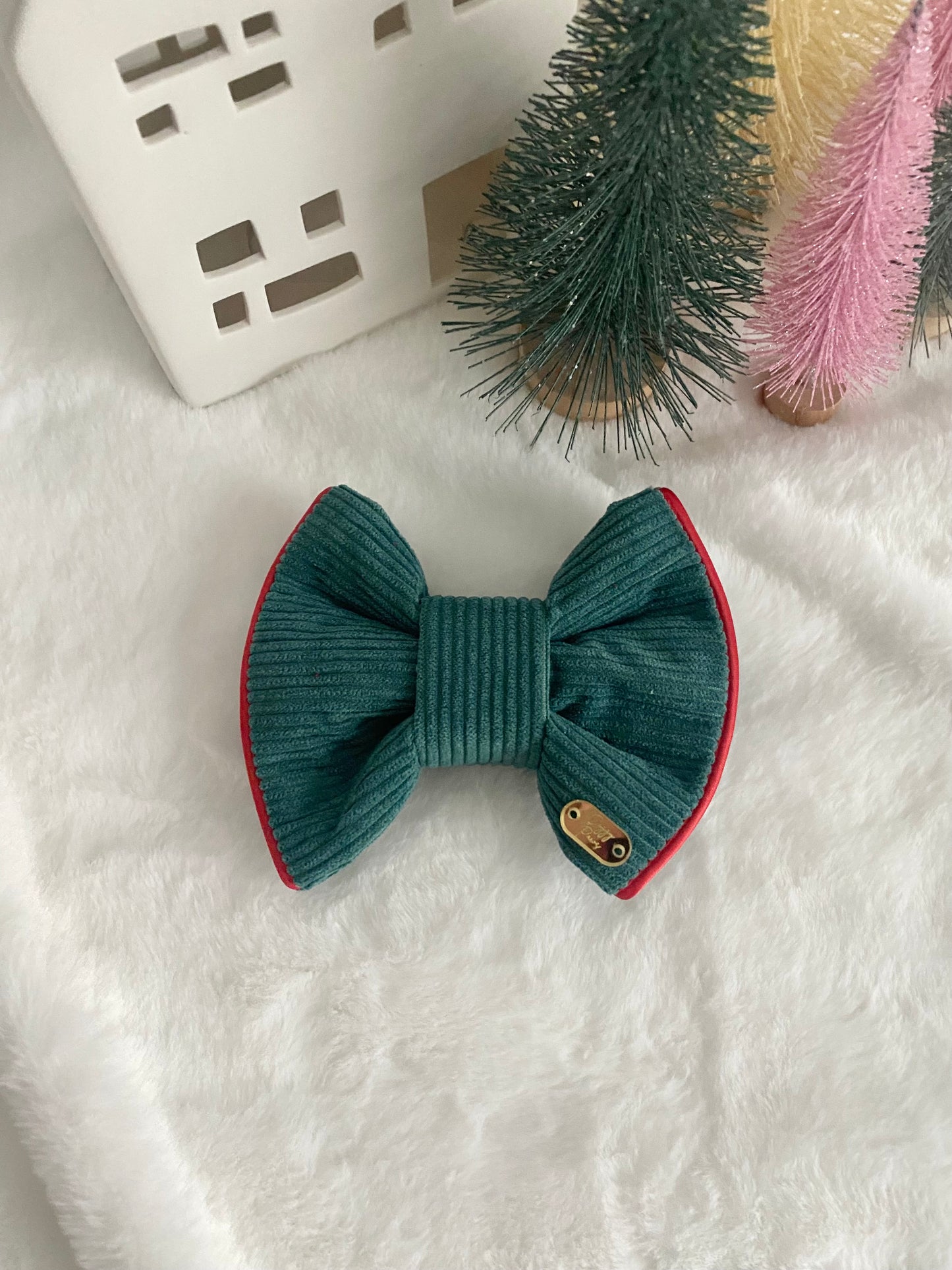 Sailor Bow/Bow Tie with Piping