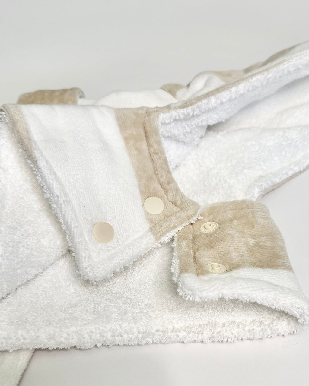 DRYING ROBE | NEUTRAL/WHITE STRIPE