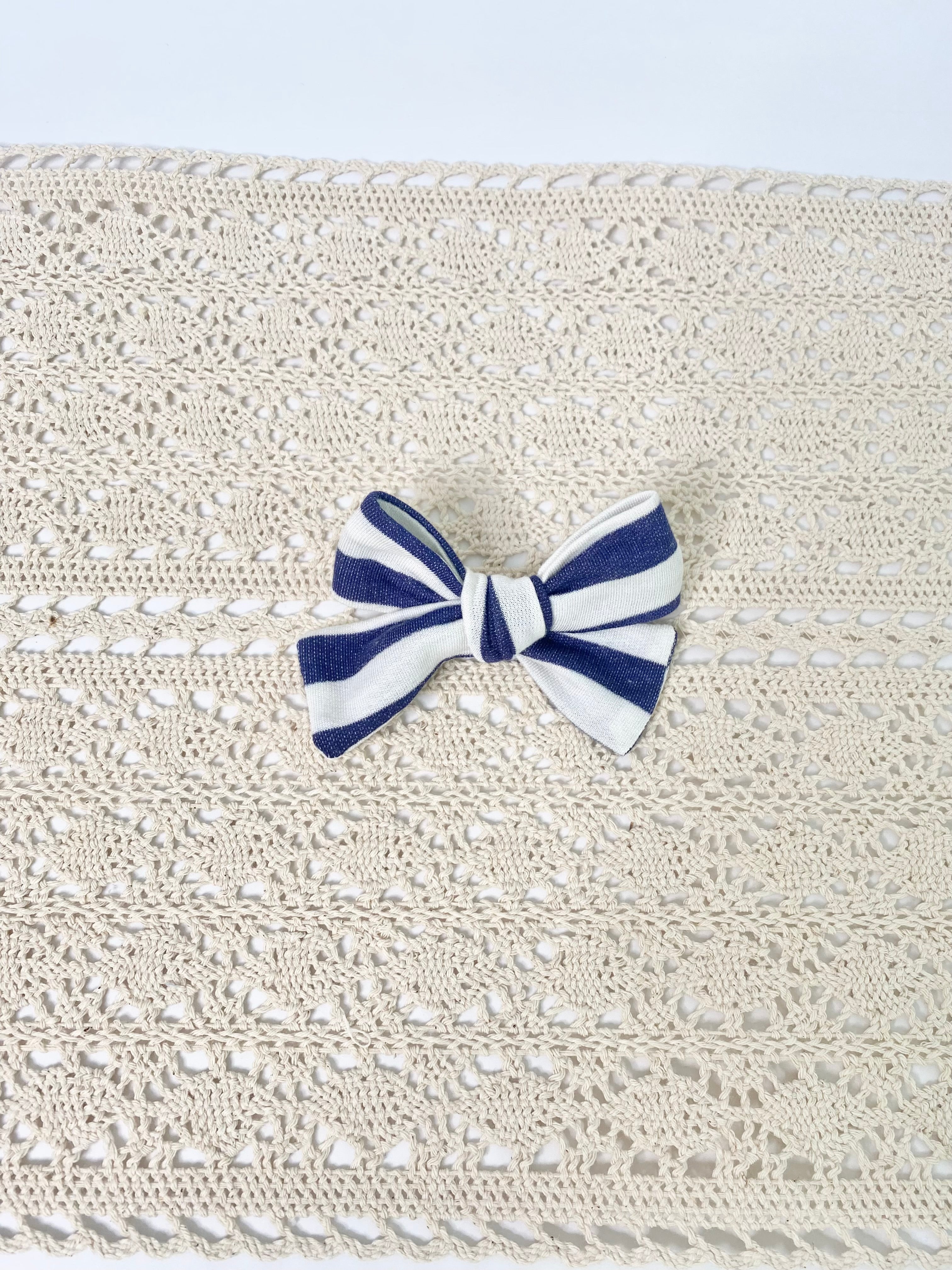 Lobster Roll Hair Bow